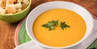 Caldos, Sopas e Cremes: Nutrição e Conforto para o Inverno